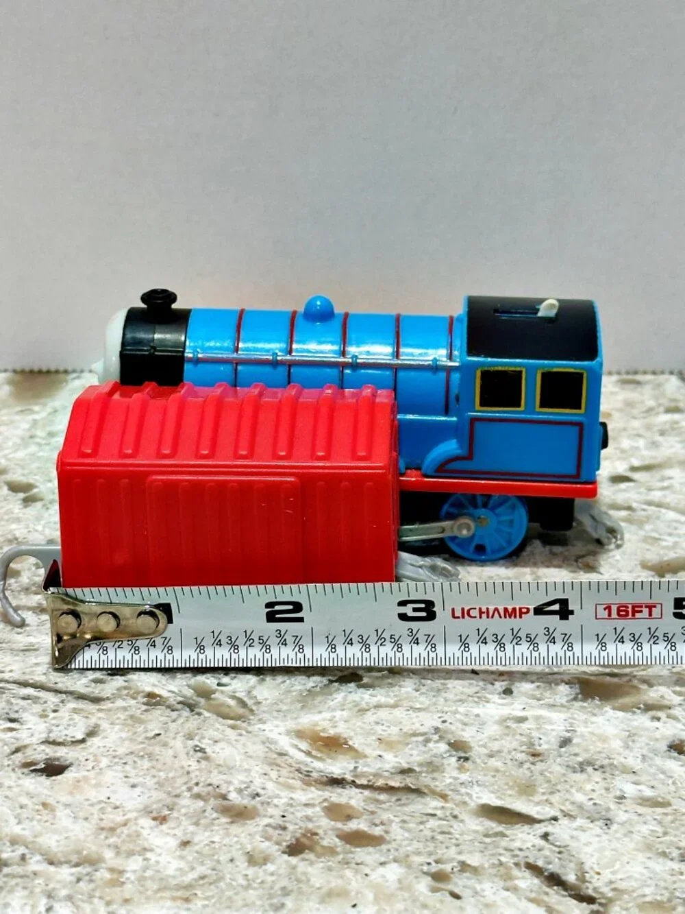Thomas Friends TrackMaster Motorized Thomas w Red Cargo Car 2013 WORKS ~READ